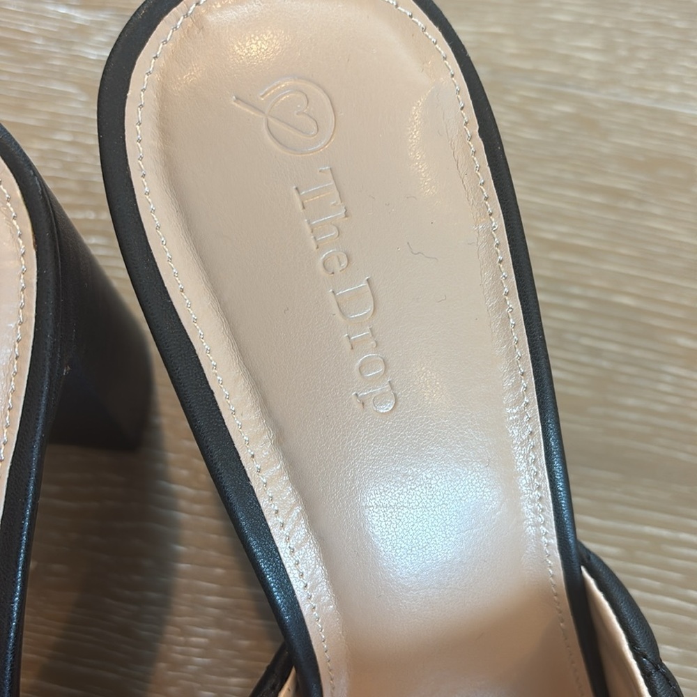 NWT Women's Black Quilted Slide Sandals 10 - Picture 2 of 6